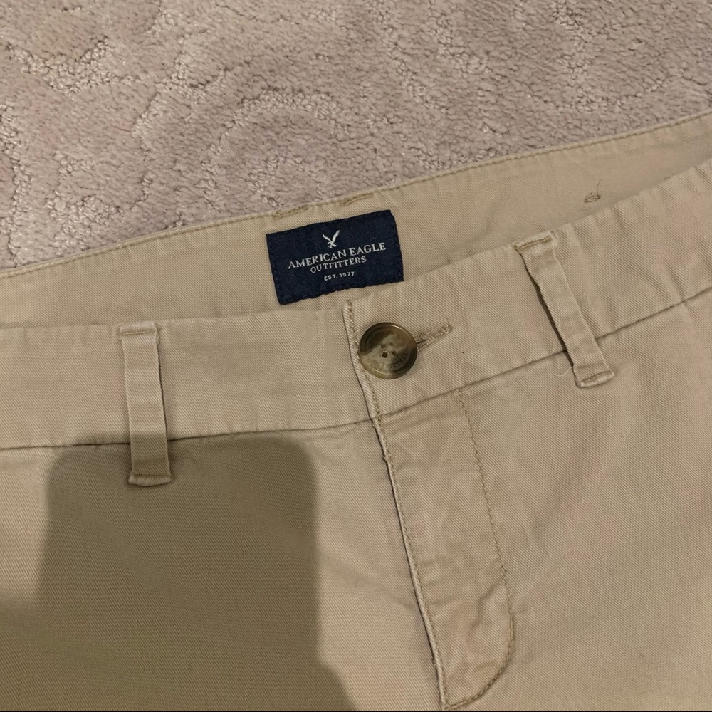 “Shortie” American Eagle Khaki Short